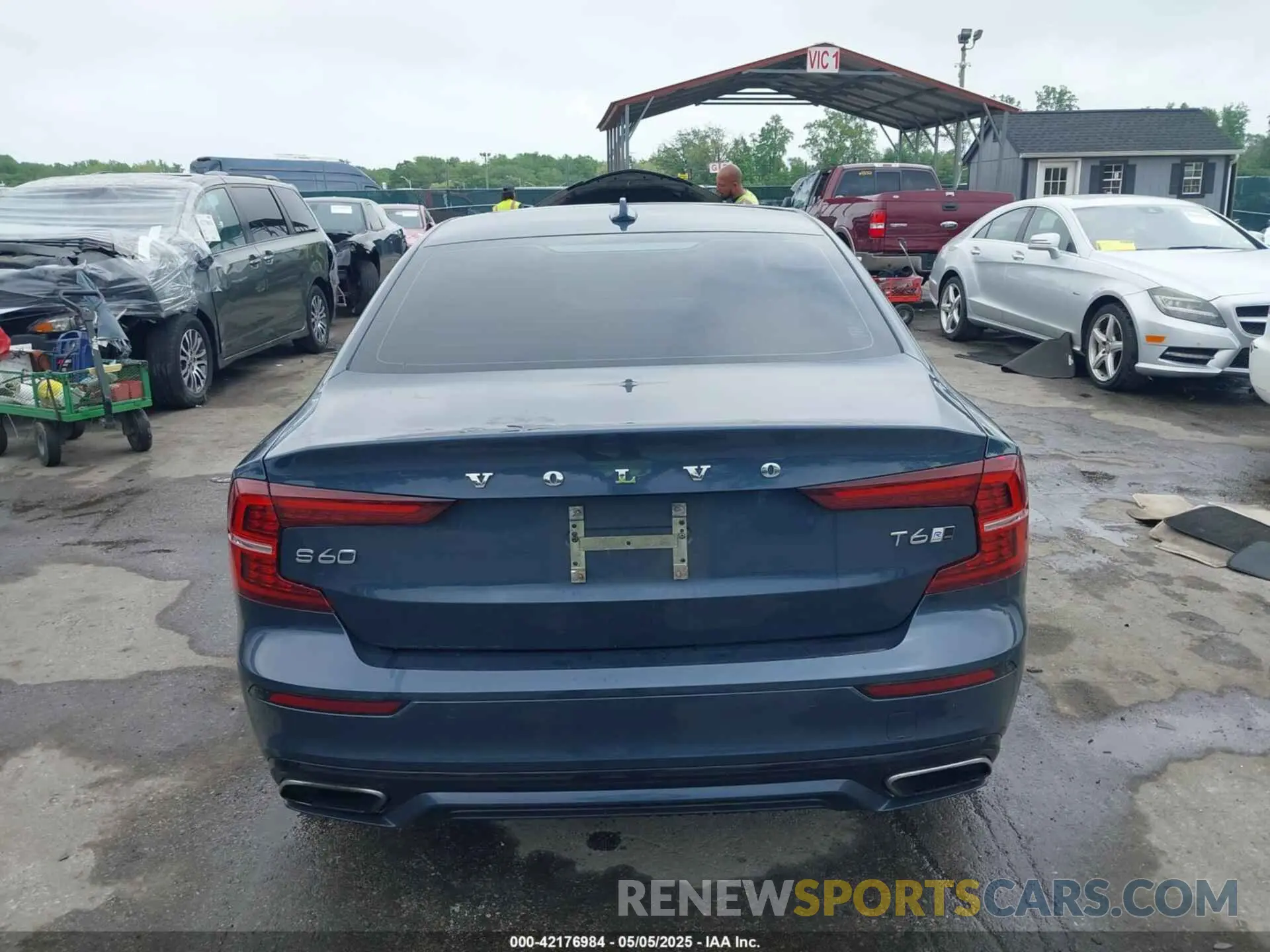 15 Фотография поврежденного автомобиля 7JRA22TM1KG005468 VOLVO S60 2019