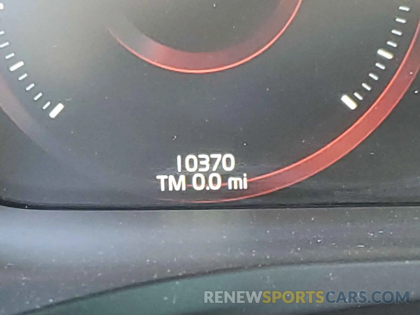 8 Photograph of a damaged car 7JRA22TM1KG014137 VOLVO S60 2019