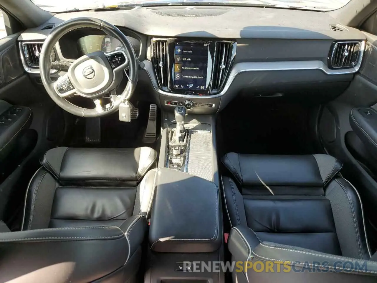8 Фотография поврежденного автомобиля 7JRA22TM1KG018429 VOLVO S60 2019