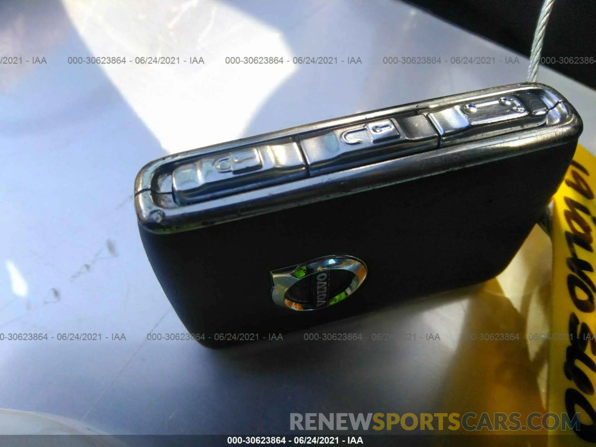 11 Photograph of a damaged car 7JRA22TM2KG000618 VOLVO S60 2019