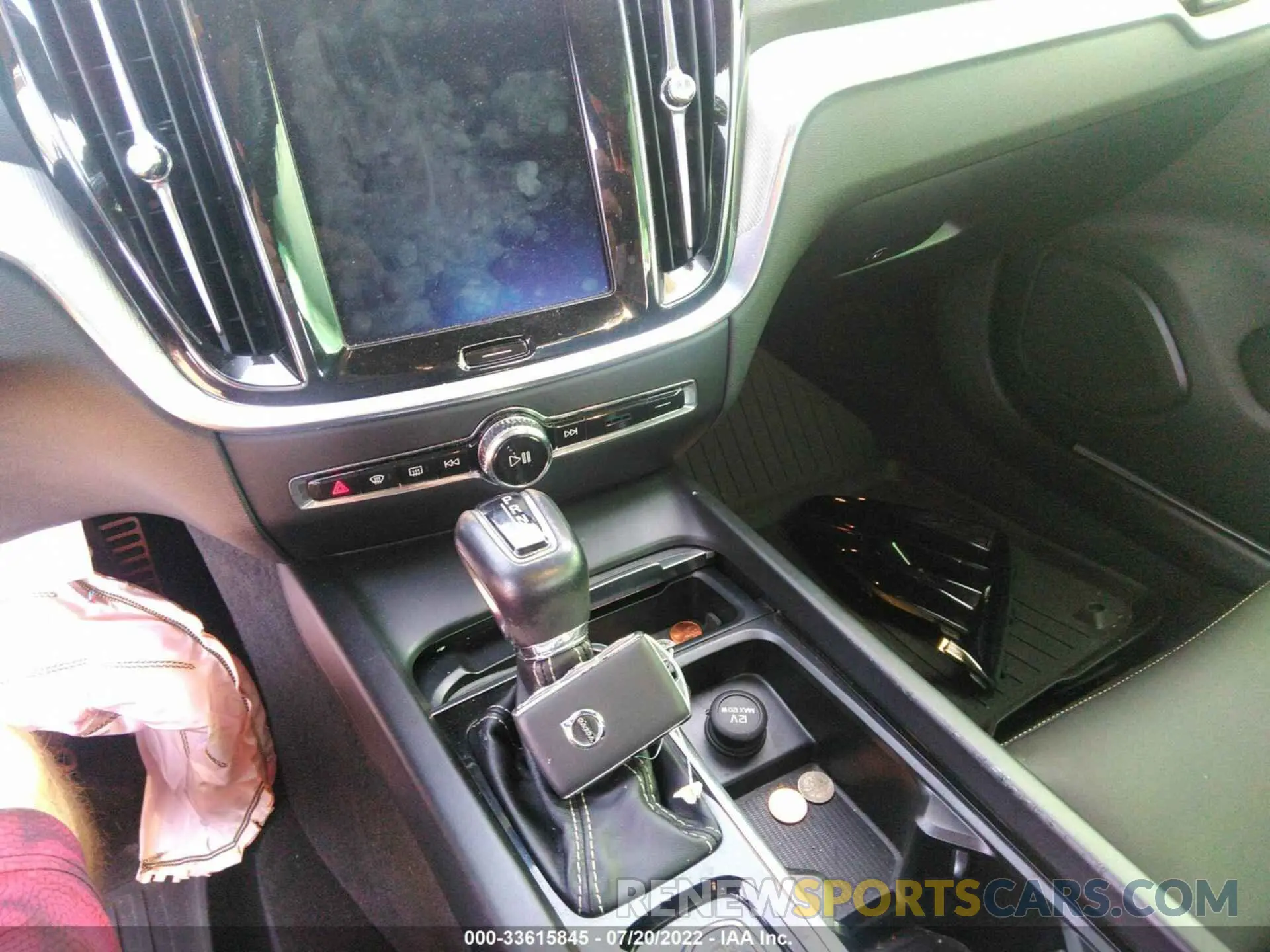 11 Фотография поврежденного автомобиля 7JRA22TM3KG006900 VOLVO S60 2019