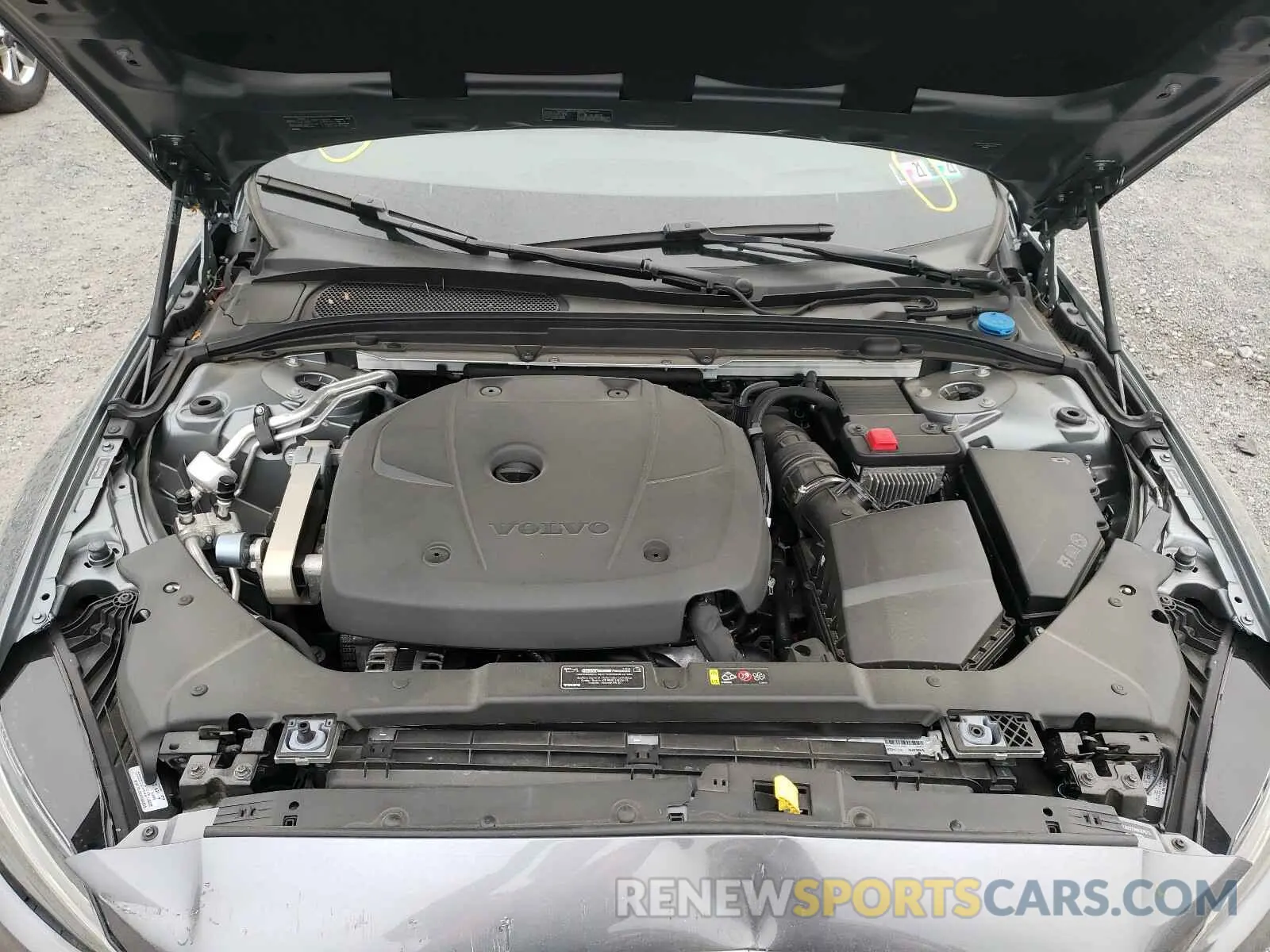 7 Photograph of a damaged car 7JRA22TM4KG016710 VOLVO S60 2019