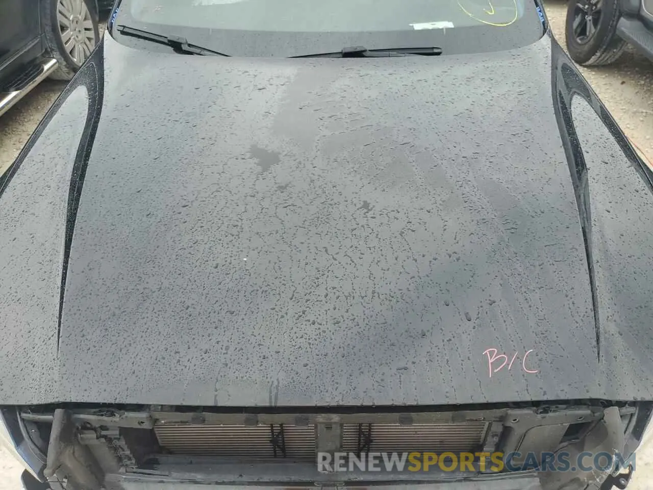 11 Photograph of a damaged car 7JR102FK0LG048975 VOLVO S60 2020