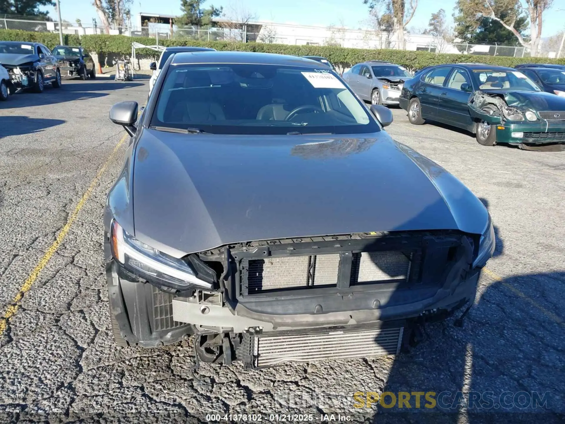 13 Photograph of a damaged car 7JR102FK1LG063288 VOLVO S60 2020