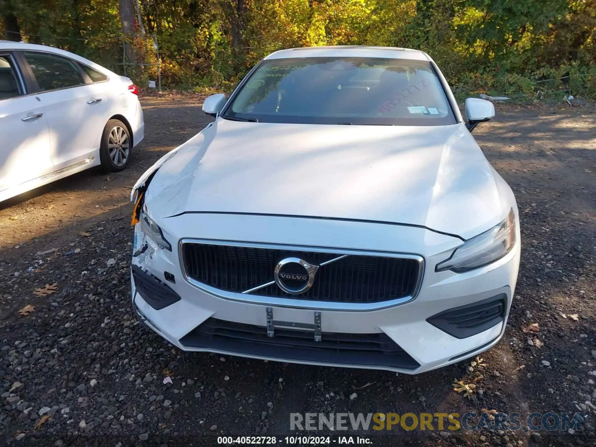 12 Photograph of a damaged car 7JR102FK6LG045434 VOLVO S60 2020