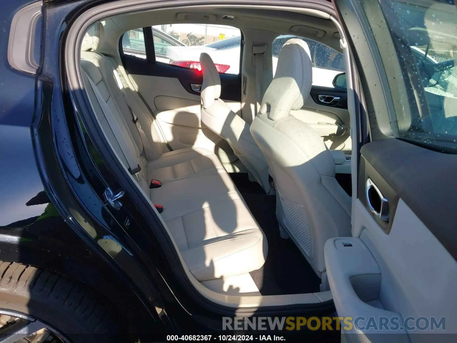 8 Фотография поврежденного автомобиля 7JR102FK7LG065630 VOLVO S60 2020