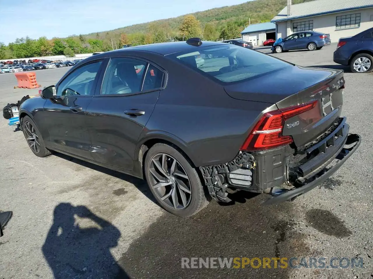 2 Photograph of a damaged car 7JR102FK8LG045144 VOLVO S60 2020