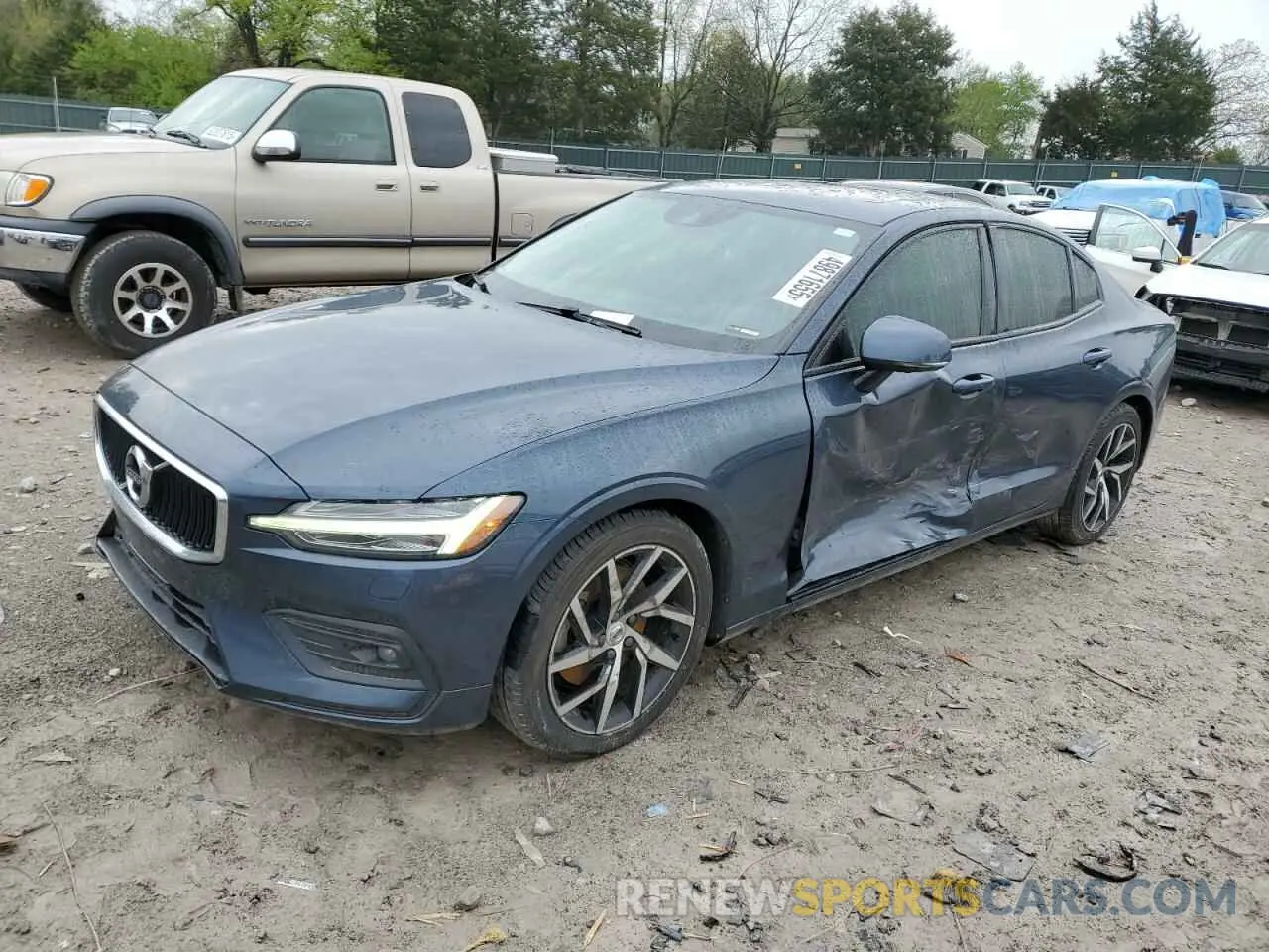 1 Photograph of a damaged car 7JR102FKXLG060342 VOLVO S60 2020