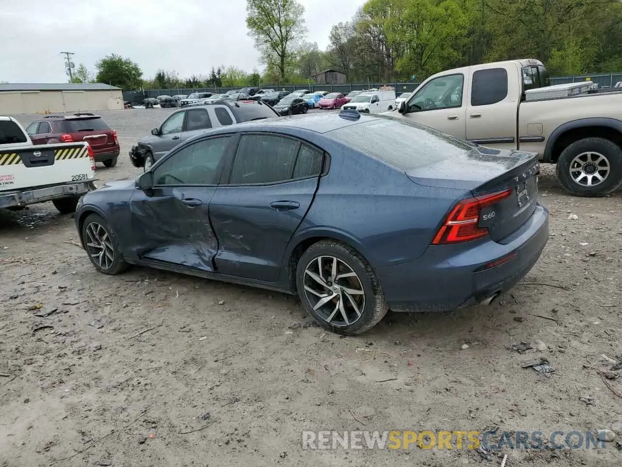 2 Photograph of a damaged car 7JR102FKXLG060342 VOLVO S60 2020