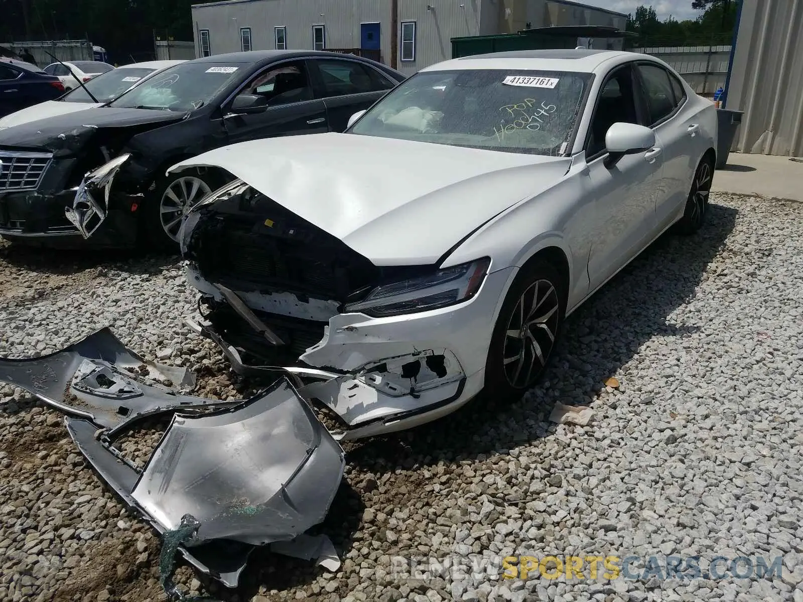 2 Фотография поврежденного автомобиля 7JRA22TK1LG060745 VOLVO S60 2020