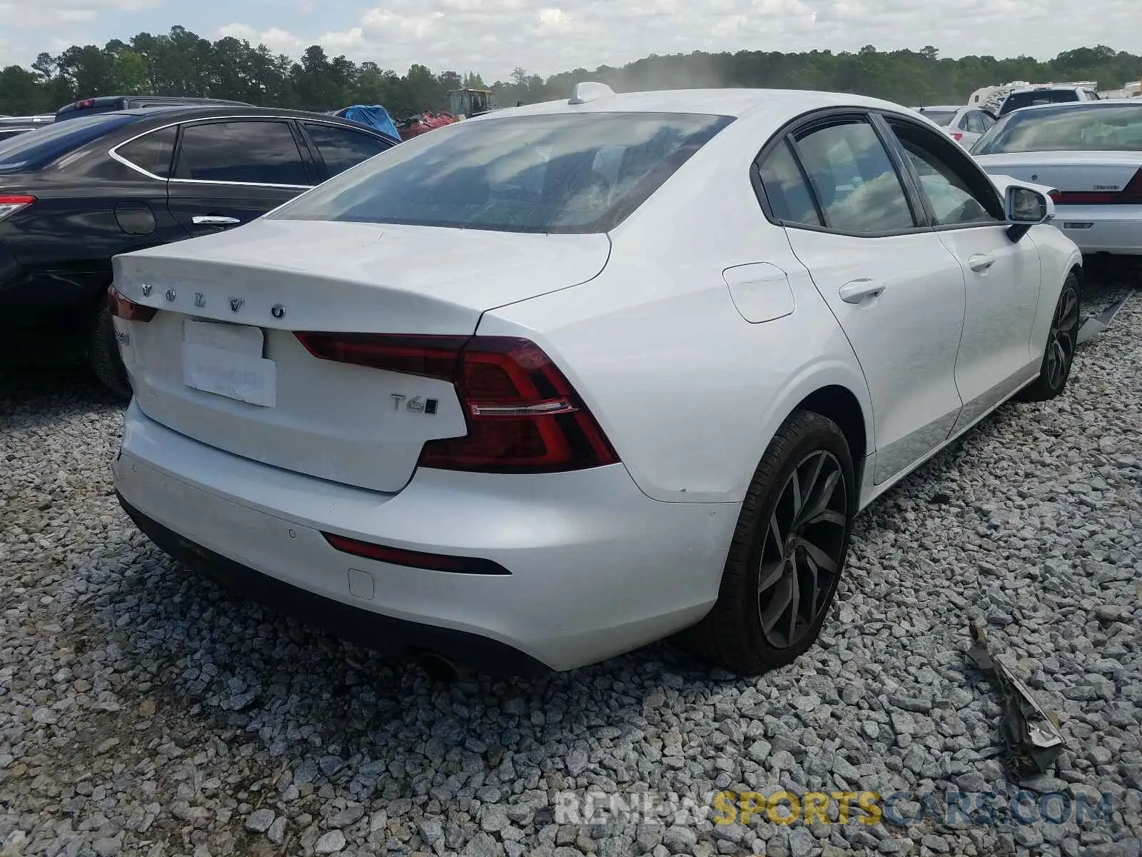 4 Фотография поврежденного автомобиля 7JRA22TK1LG060745 VOLVO S60 2020