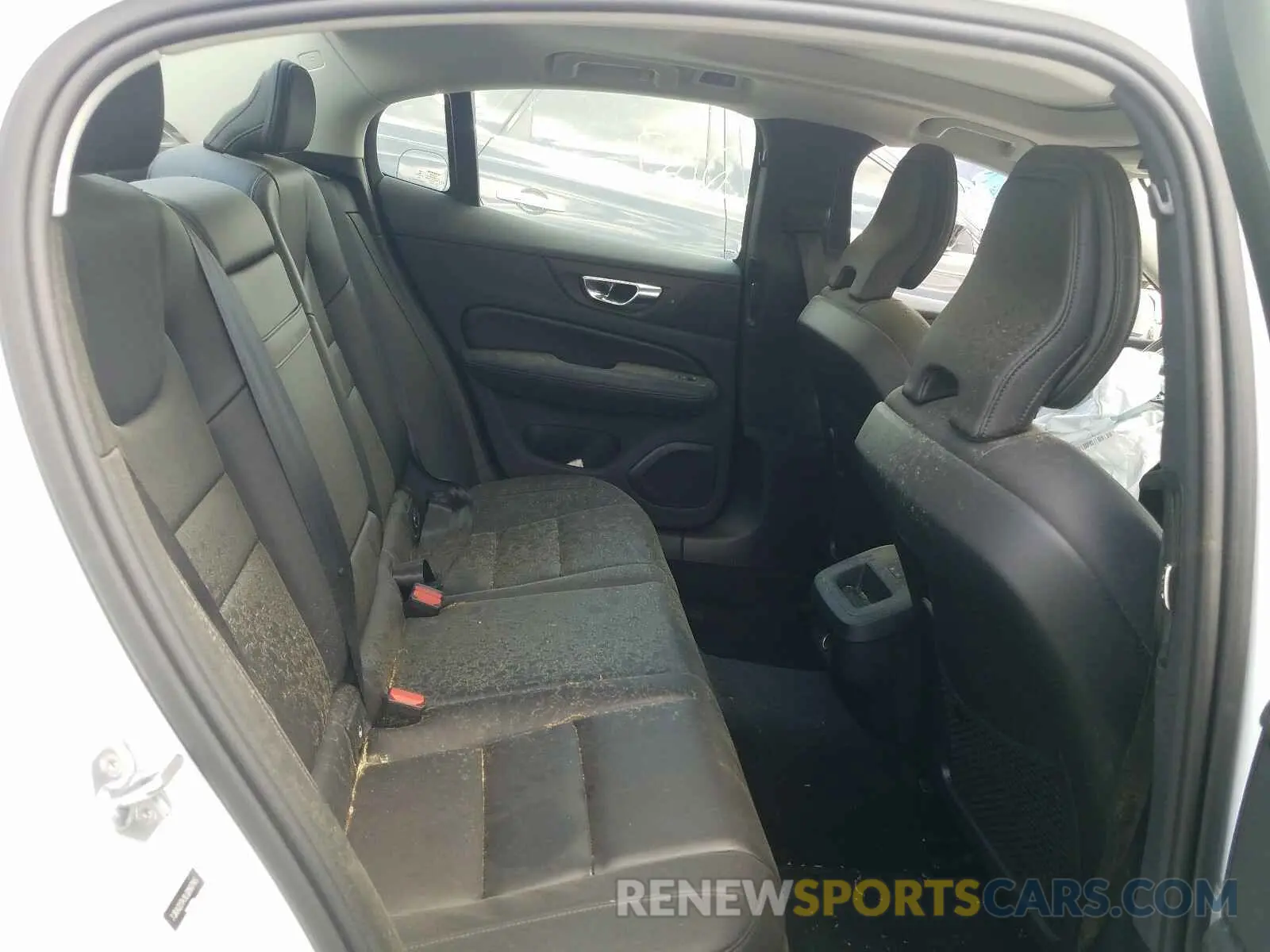 6 Фотография поврежденного автомобиля 7JRA22TK1LG060745 VOLVO S60 2020