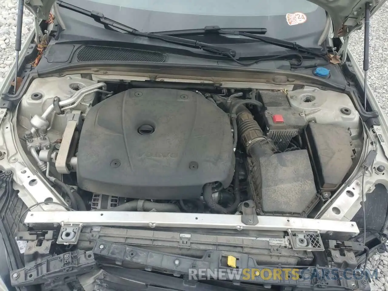 11 Photograph of a damaged car 7JRA22TK1LG064424 VOLVO S60 2020