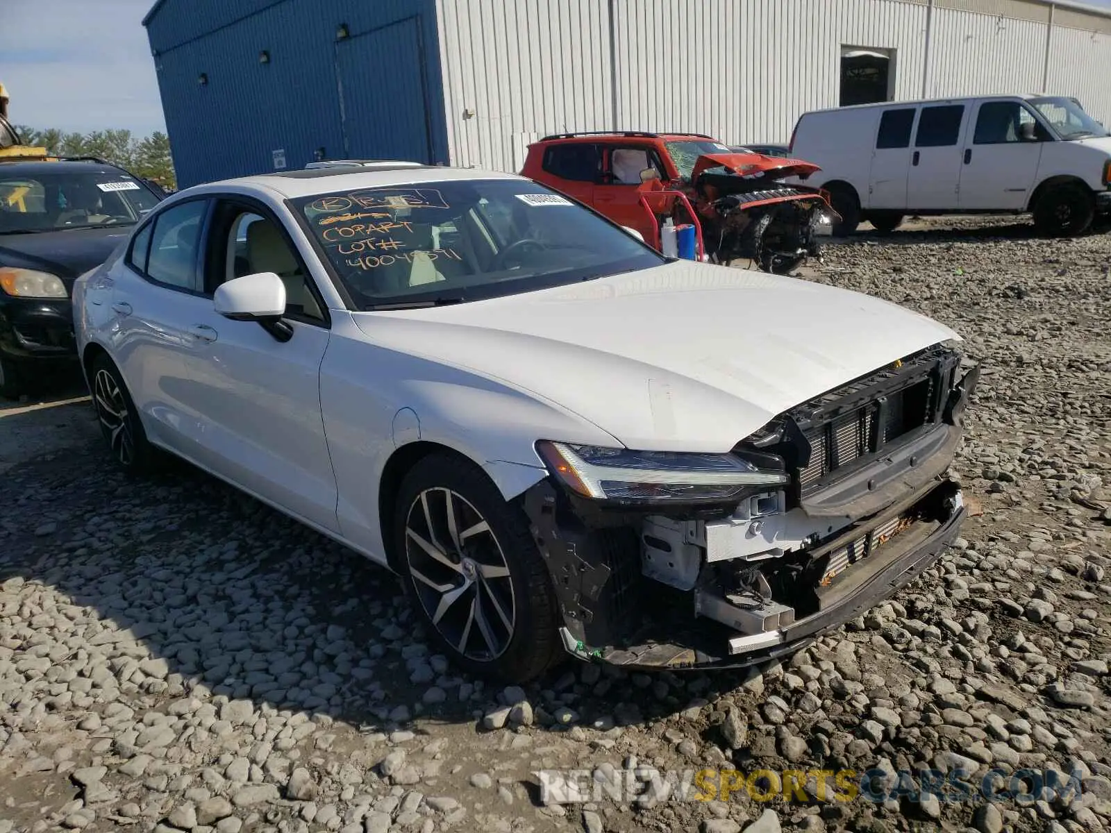 1 Photograph of a damaged car 7JRA22TK1LG072426 VOLVO S60 2020