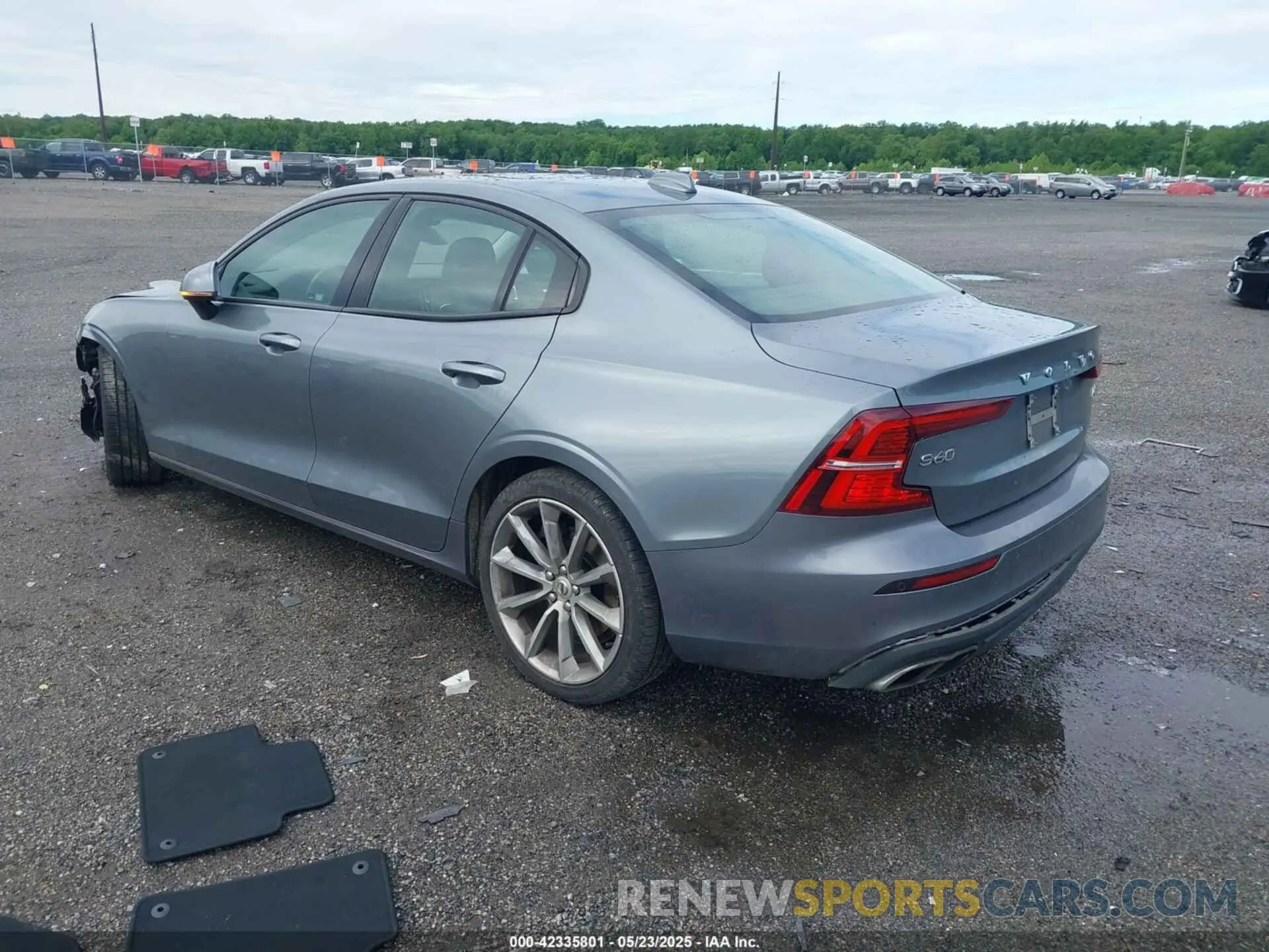 3 Фотография поврежденного автомобиля 7JRA22TK2LG065825 VOLVO S60 2020