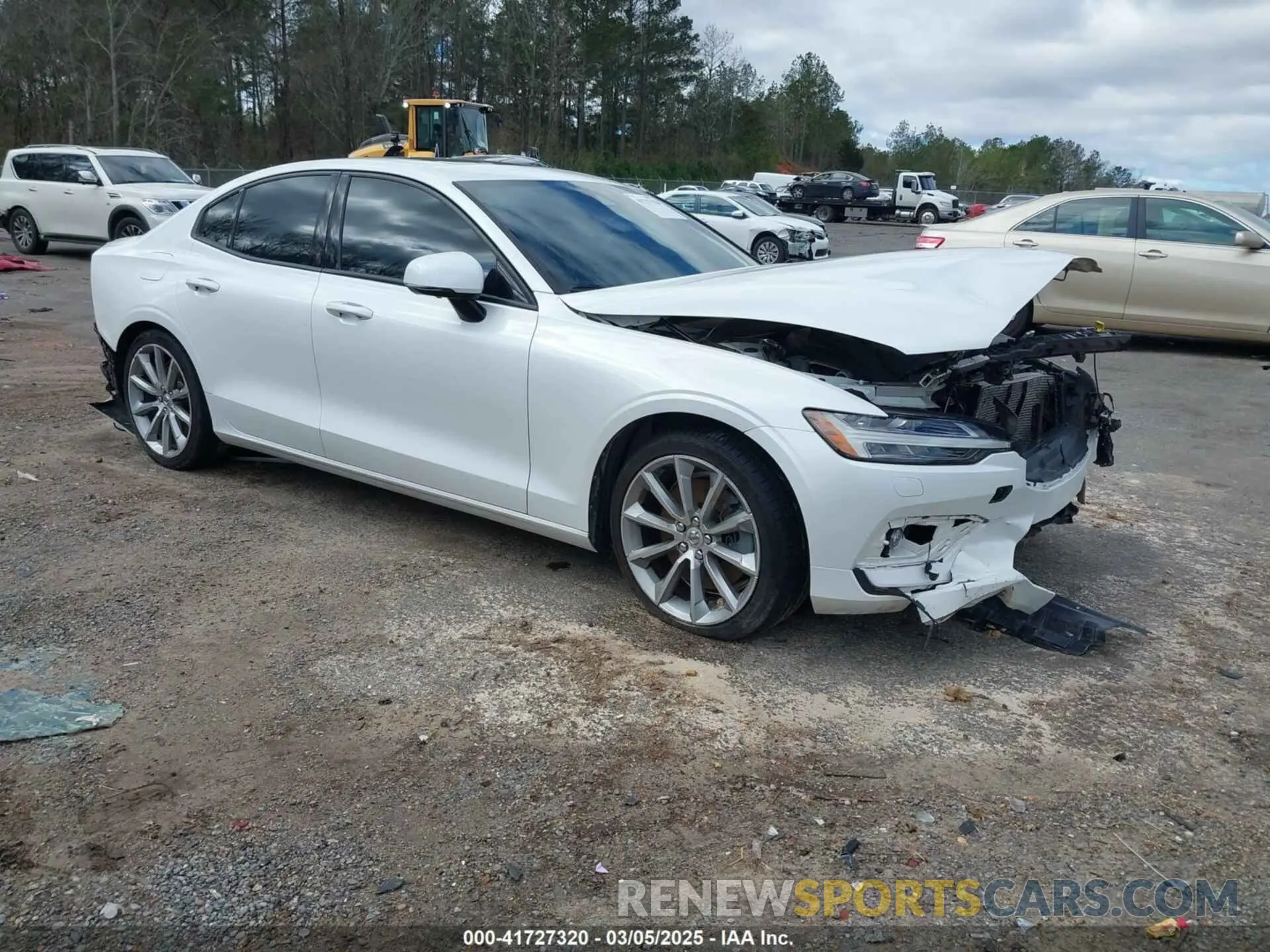1 Photograph of a damaged car 7JRA22TK7LG057607 VOLVO S60 2020