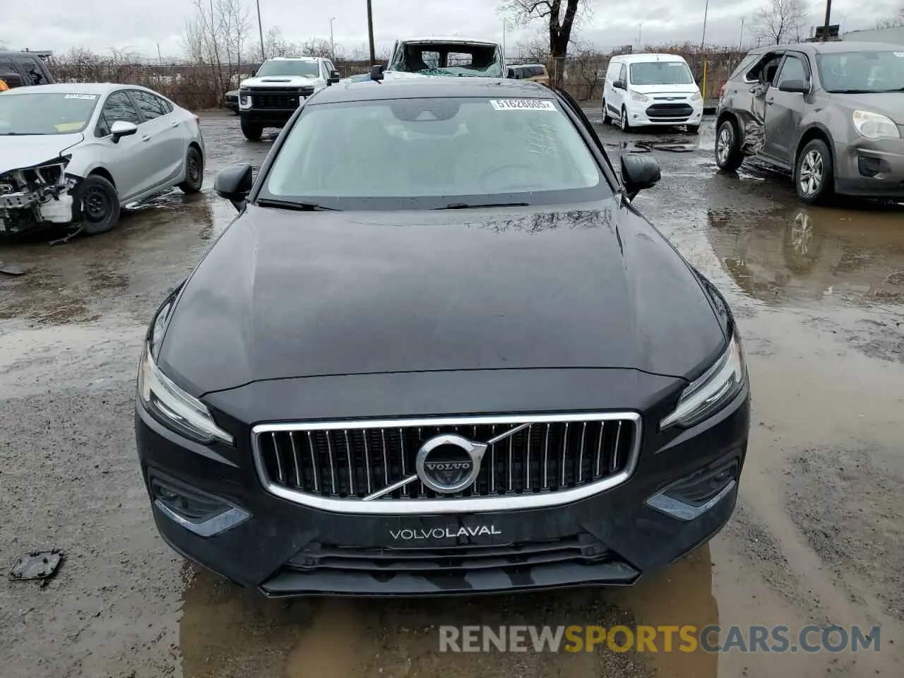 5 Photograph of a damaged car 7JRA22TL0LG046165 VOLVO S60 2020