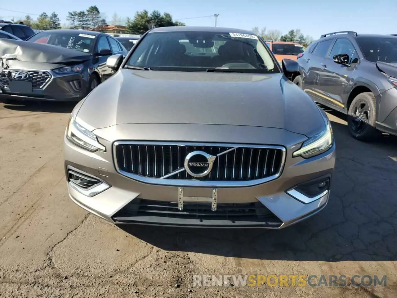 5 Photograph of a damaged car 7JRA22TL5LG037364 VOLVO S60 2020