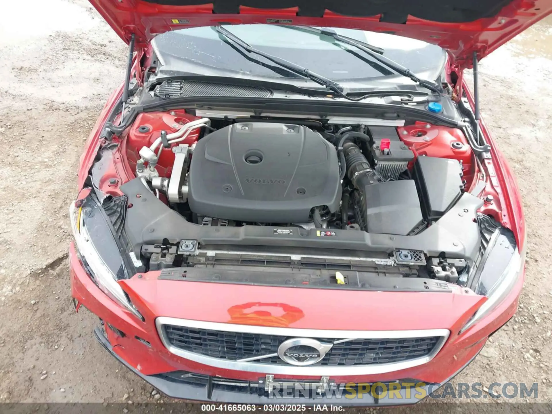 10 Photograph of a damaged car 7JRA22TM8LG039831 VOLVO S60 2020