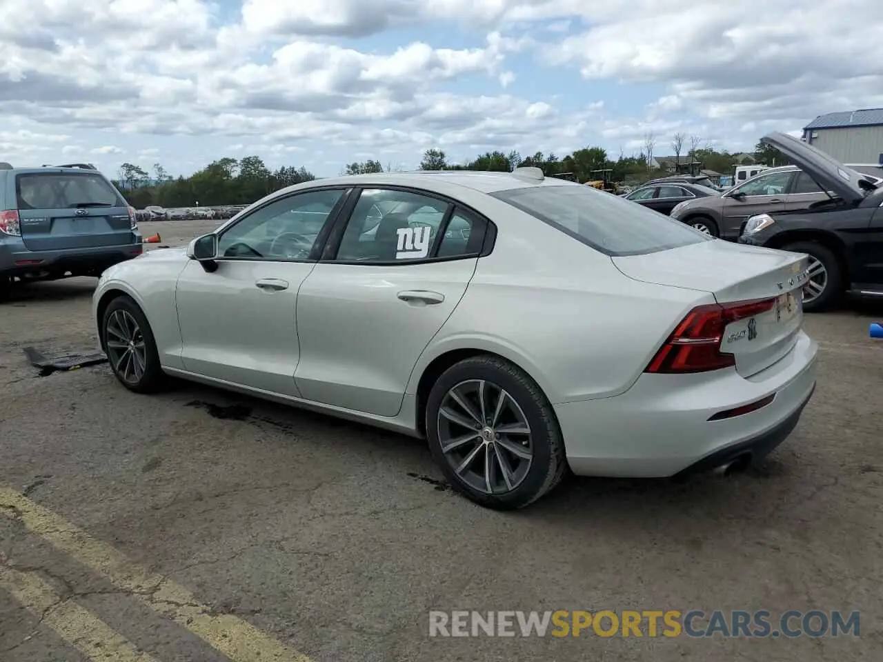 2 Photograph of a damaged car 7JR102FK5MG093492 VOLVO S60 2021
