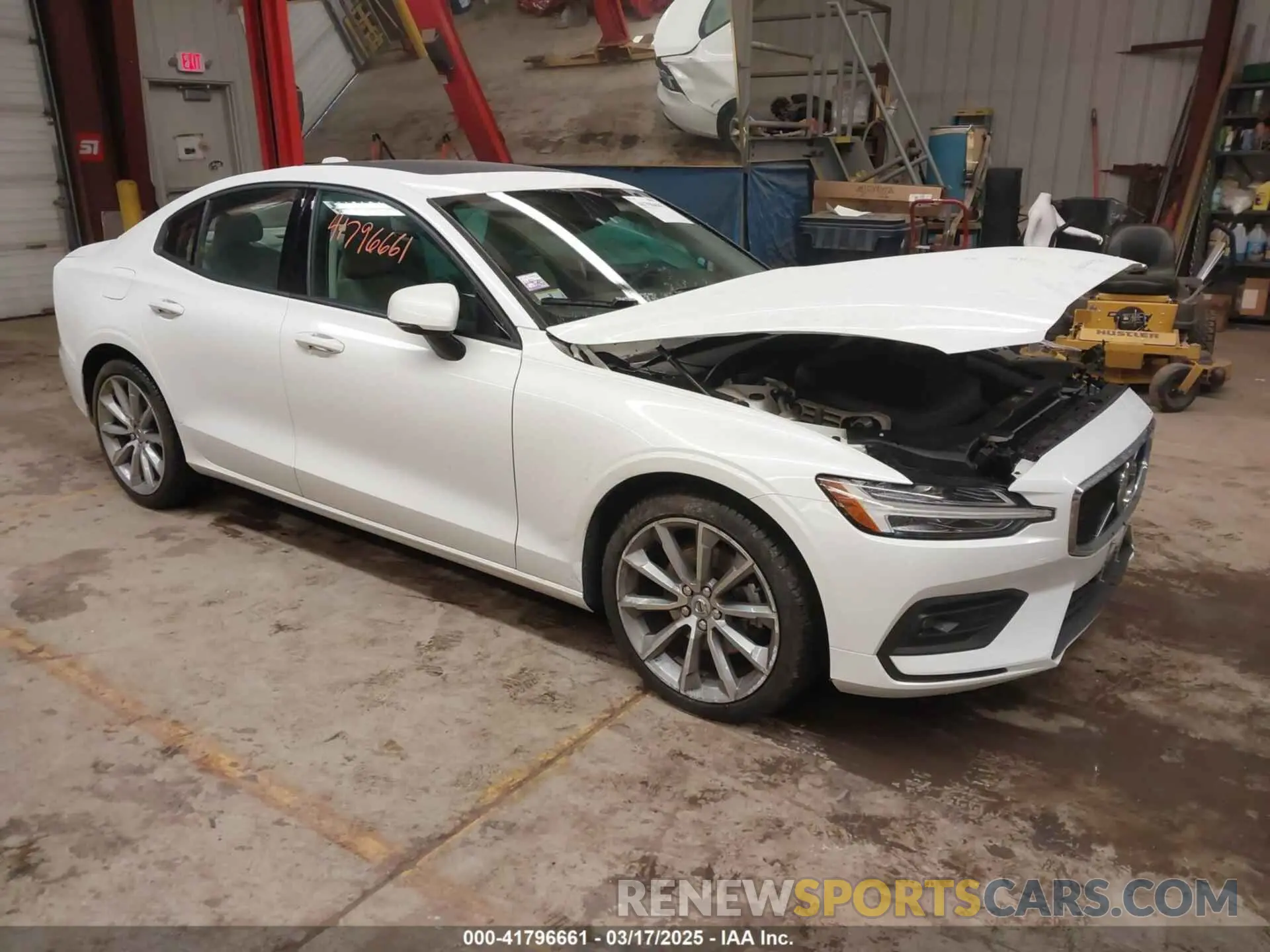 1 Photograph of a damaged car 7JR102FK7MG102659 VOLVO S60 2021