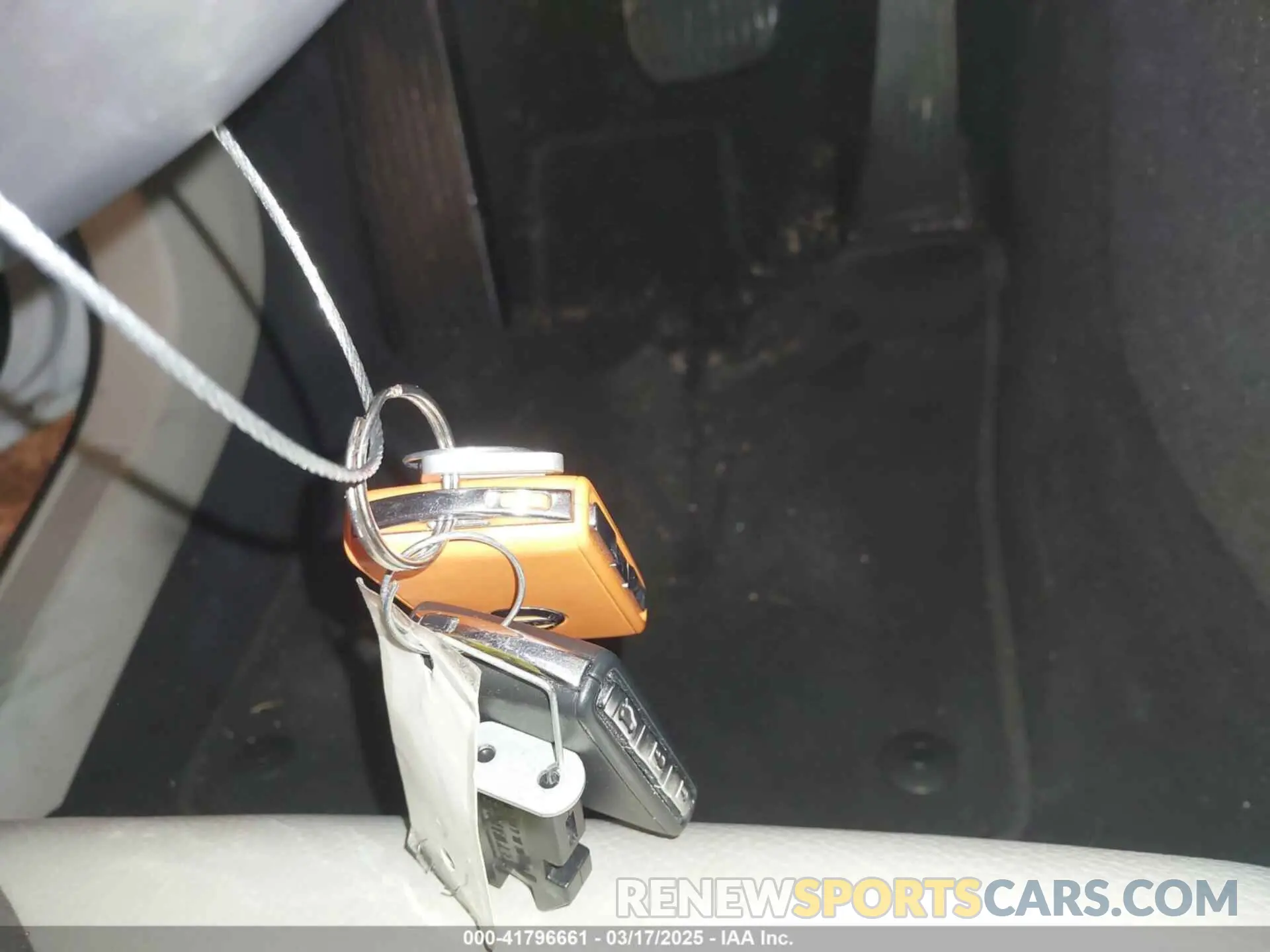11 Photograph of a damaged car 7JR102FK7MG102659 VOLVO S60 2021