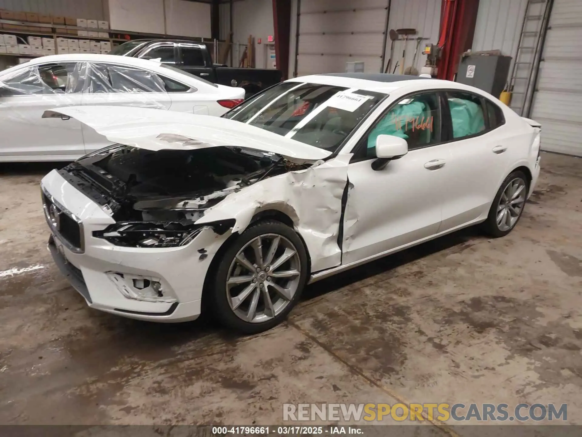 2 Photograph of a damaged car 7JR102FK7MG102659 VOLVO S60 2021