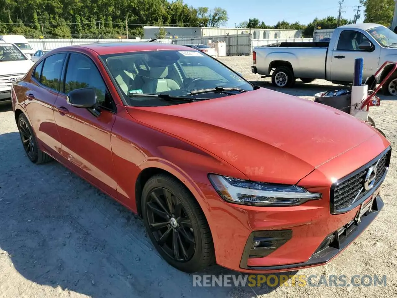 1 Photograph of a damaged car 7JR102FZ3MG108326 VOLVO S60 2021