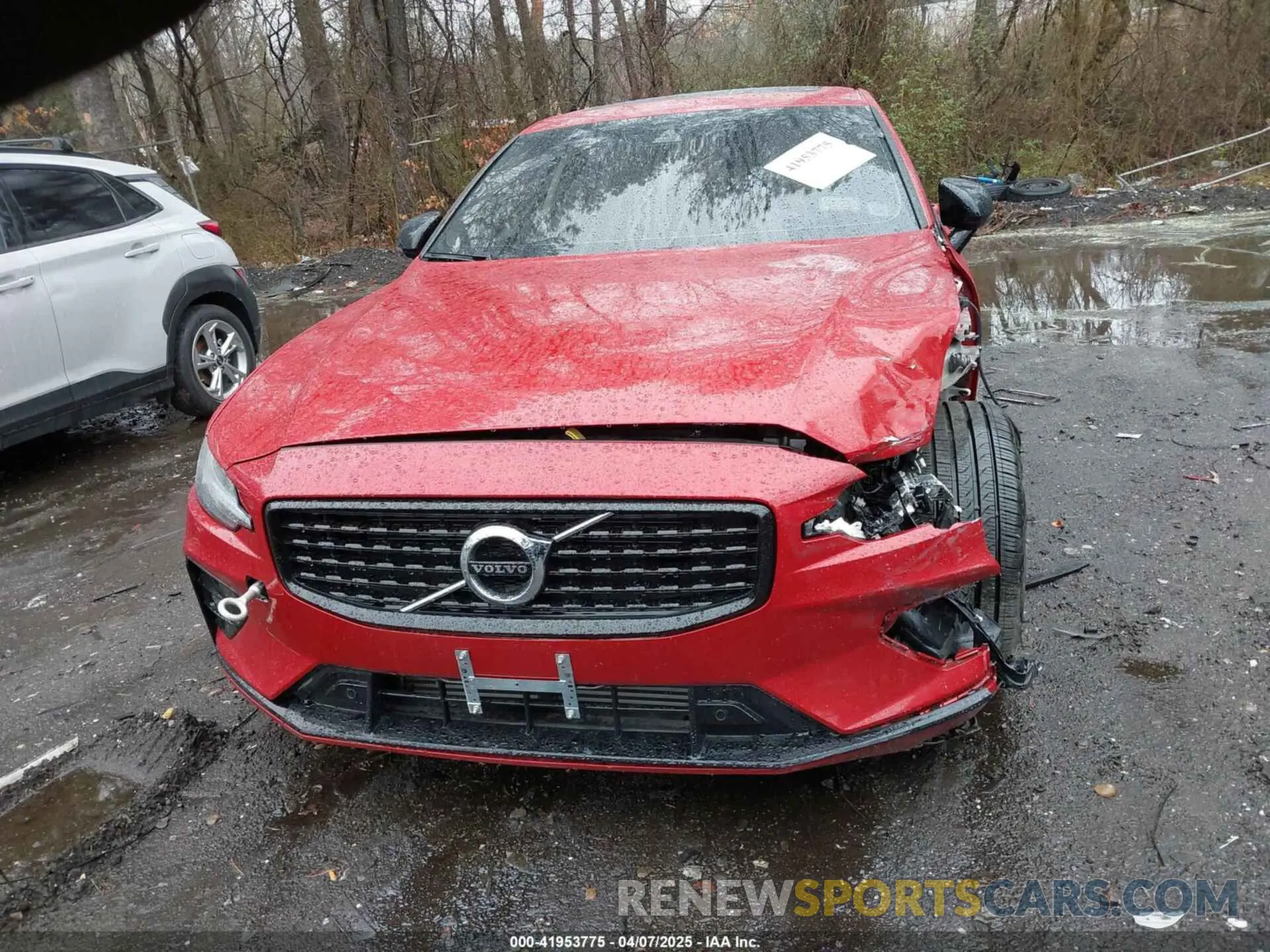 12 Photograph of a damaged car 7JR102FZ5MG119456 VOLVO S60 2021