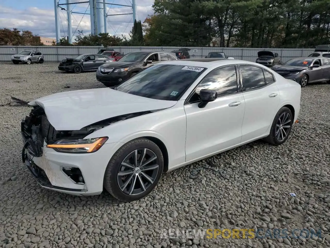 1 Фотография поврежденного автомобиля 7JR102FZ8MG122870 VOLVO S60 2021