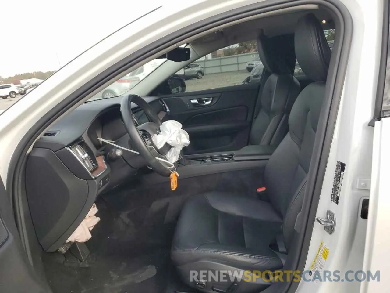 7 Фотография поврежденного автомобиля 7JR102FZ8MG122870 VOLVO S60 2021