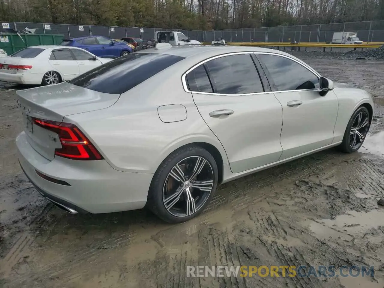 3 Фотография поврежденного автомобиля 7JR102TL4MG103653 VOLVO S60 2021