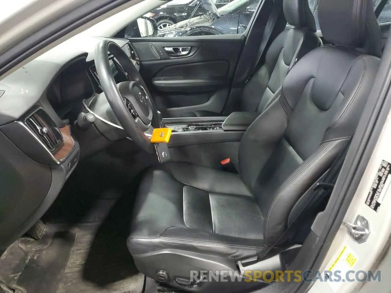 7 Фотография поврежденного автомобиля 7JR102TZ0MG119577 VOLVO S60 2021
