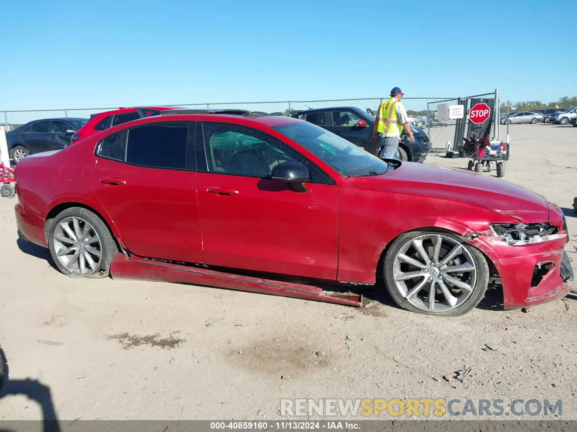 13 Фотография поврежденного автомобиля 7JR102TZ1MG103629 VOLVO S60 2021