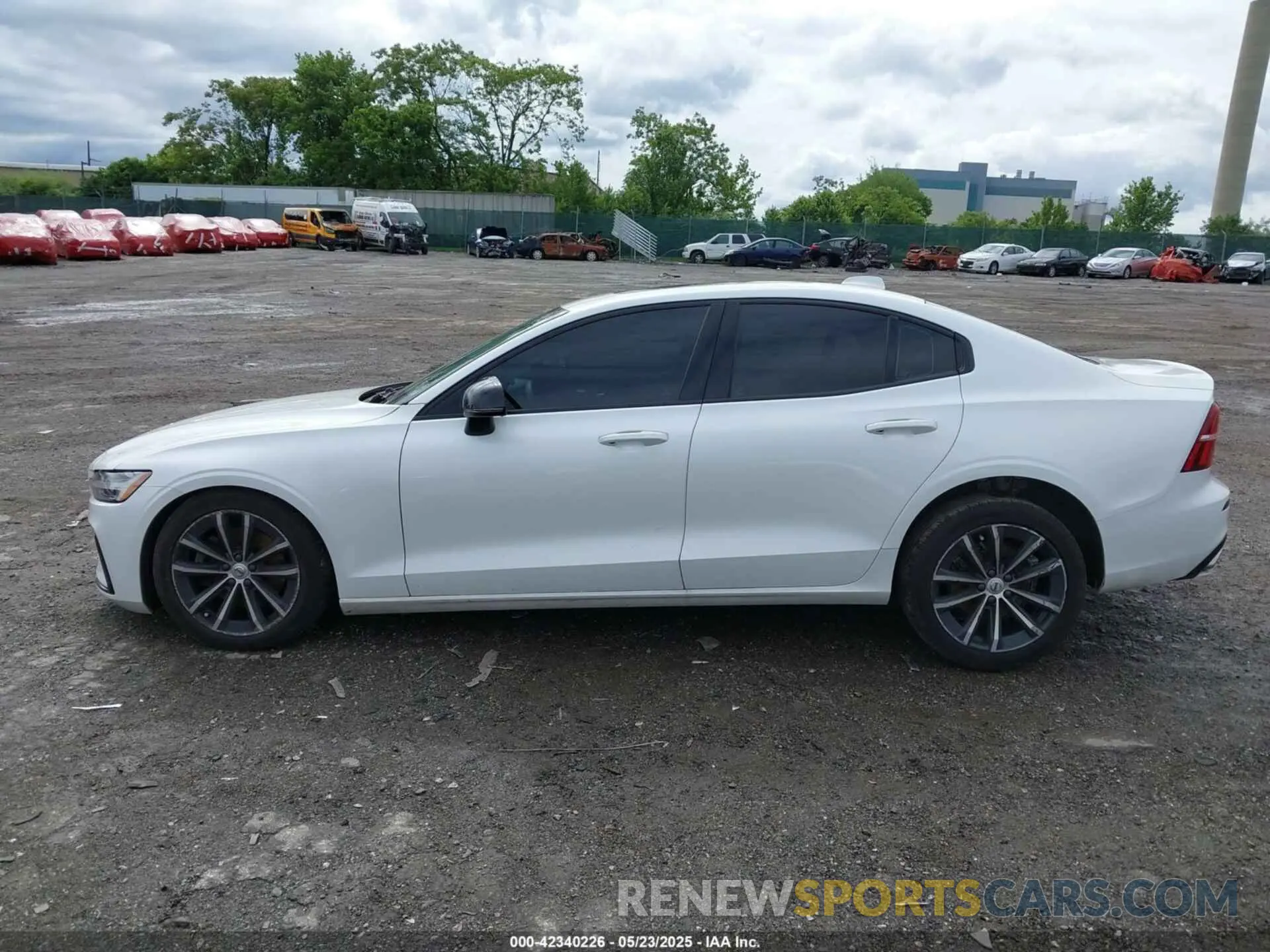15 Фотография поврежденного автомобиля 7JR102TZ4MG117993 VOLVO S60 2021