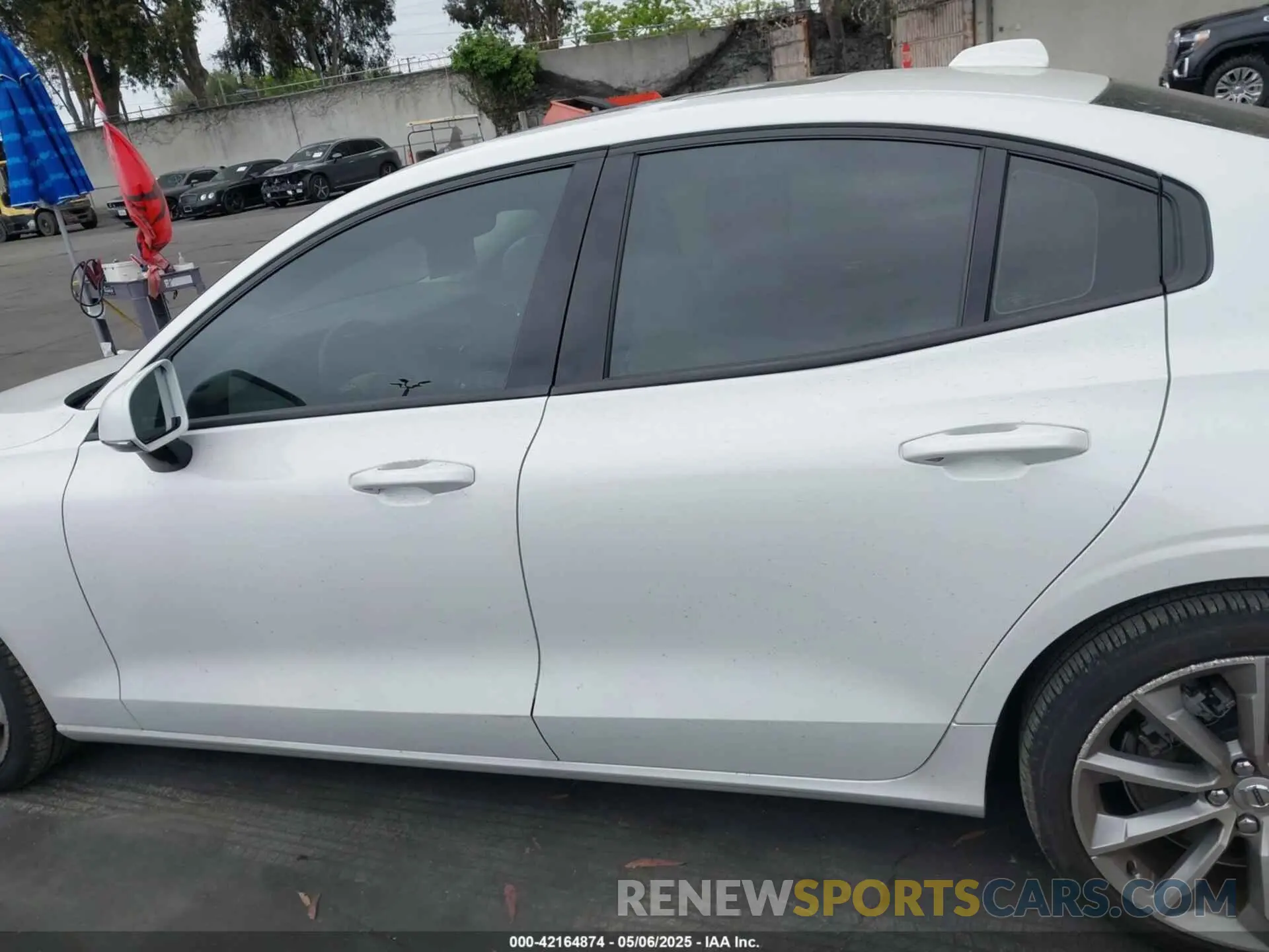 15 Photograph of a damaged car 7JRA22TK5MG094639 VOLVO S60 2021