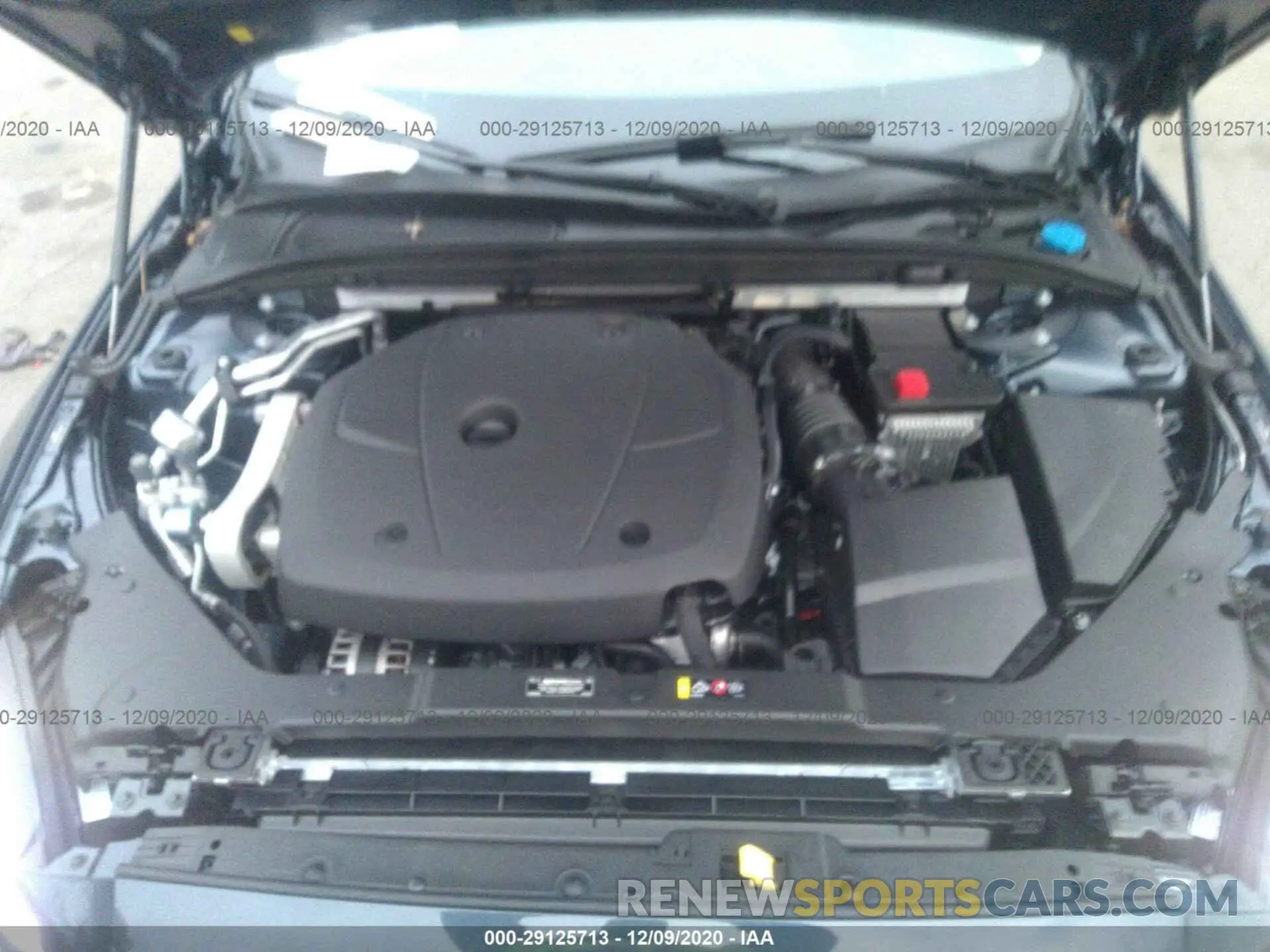 10 Photograph of a damaged car 7JRA22TKXMG096113 VOLVO S60 2021