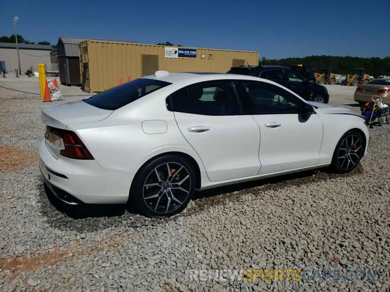 3 Фотография поврежденного автомобиля 7JRBK0FP1NG155261 VOLVO S60 2022