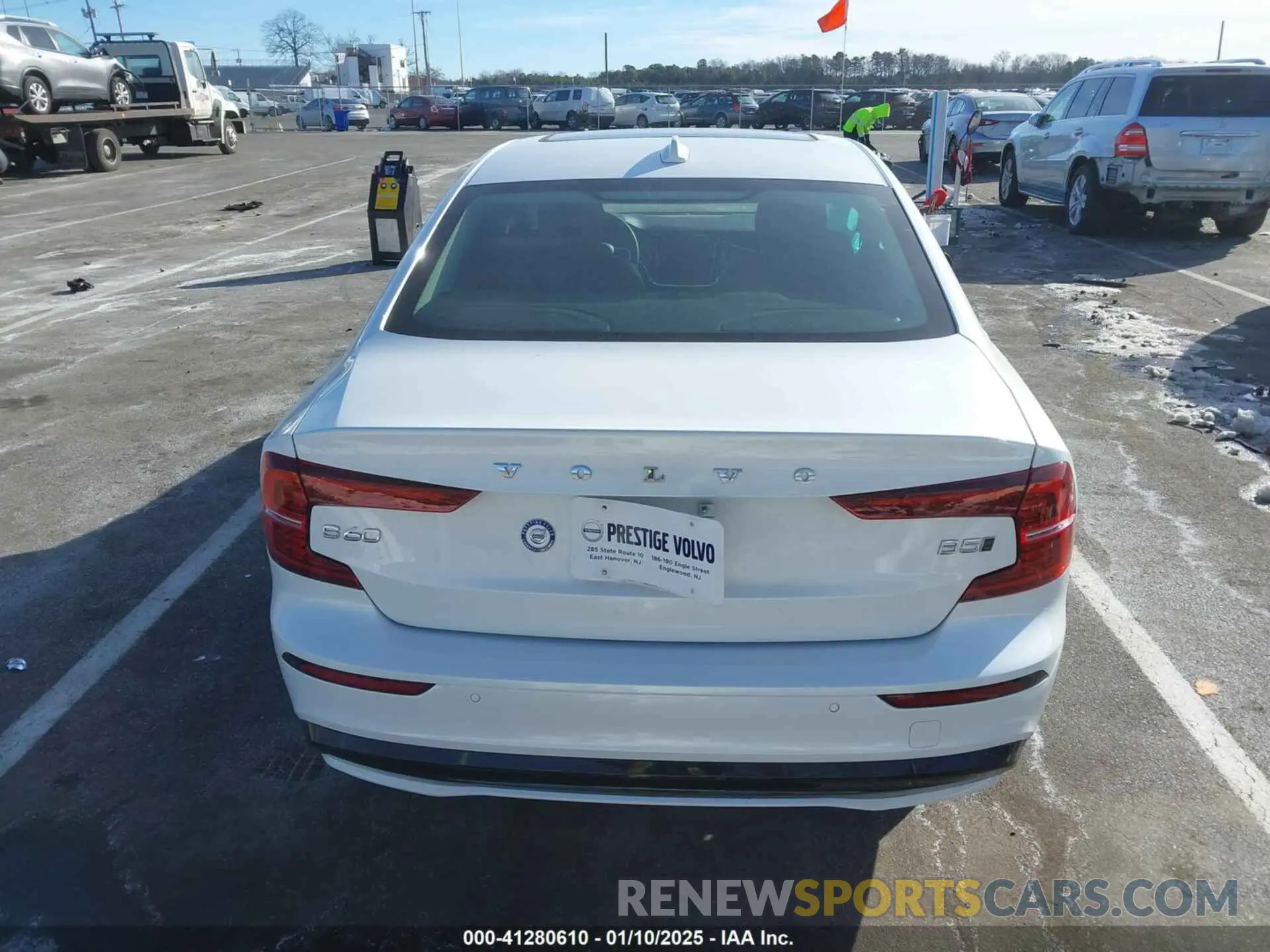 16 Фотография поврежденного автомобиля 7JRL12TW6PG227282 VOLVO S60 2023