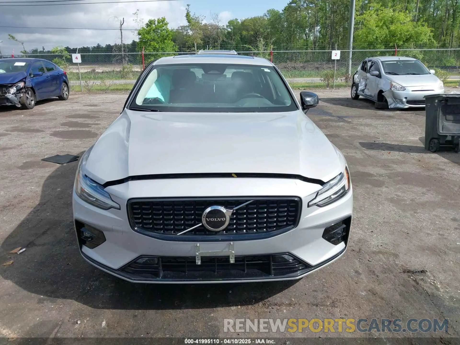 12 Photograph of a damaged car 7JRL12FK9RG319109 VOLVO S60 2024