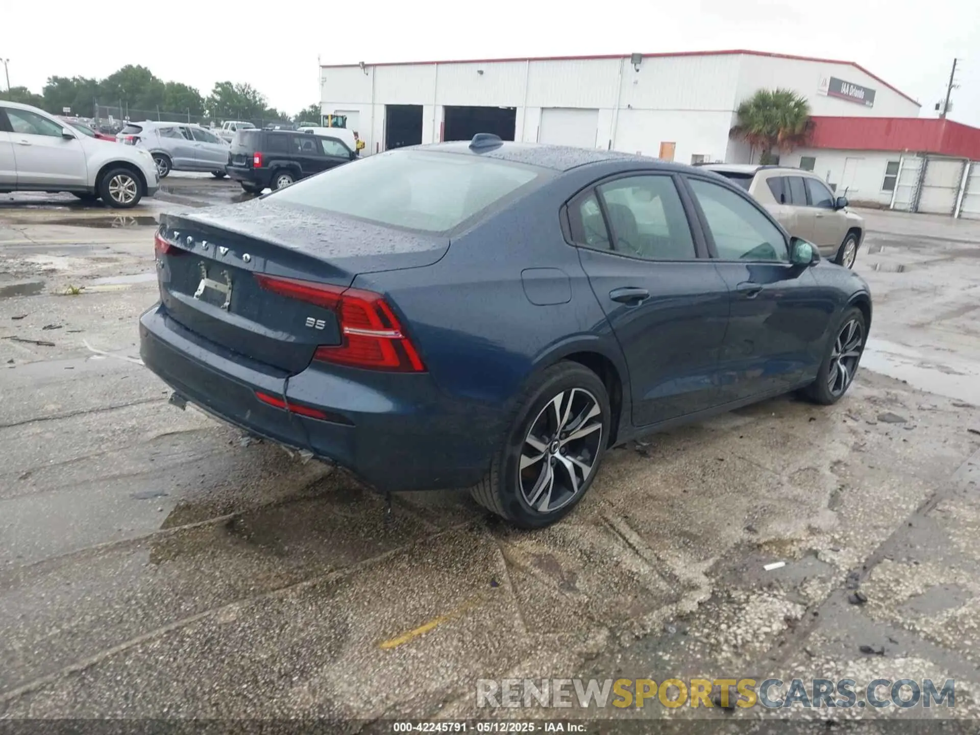 4 Photograph of a damaged car 7JRL12FL8RG295491 VOLVO S60 2024