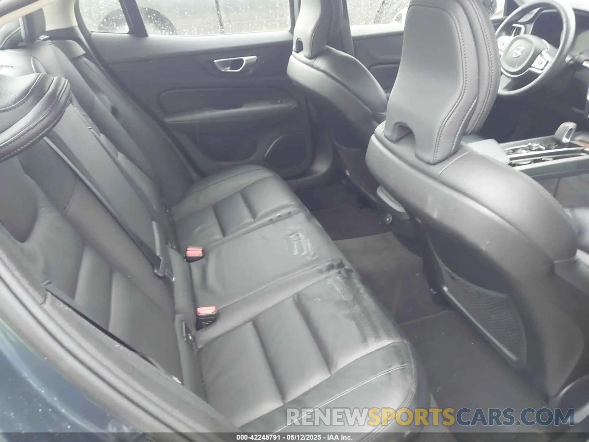 8 Photograph of a damaged car 7JRL12FL8RG295491 VOLVO S60 2024