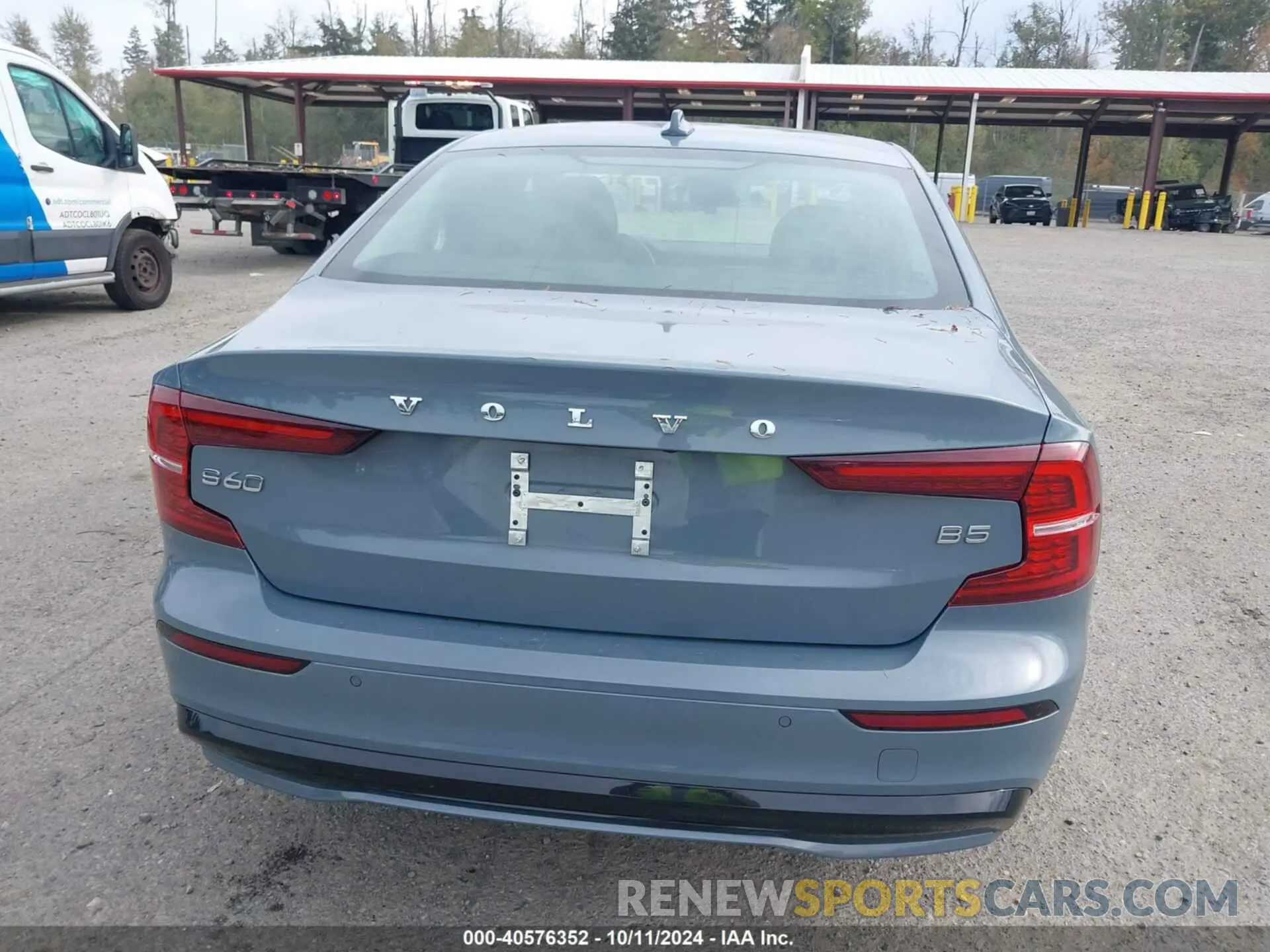 16 Photograph of a damaged car 7JRL12FL9RG294348 VOLVO S60 2024
