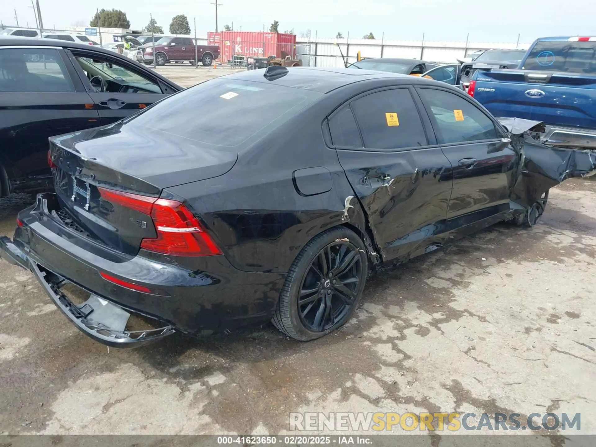 4 Фотография поврежденного автомобиля 7JRL12TH3RG282146 VOLVO S60 2024