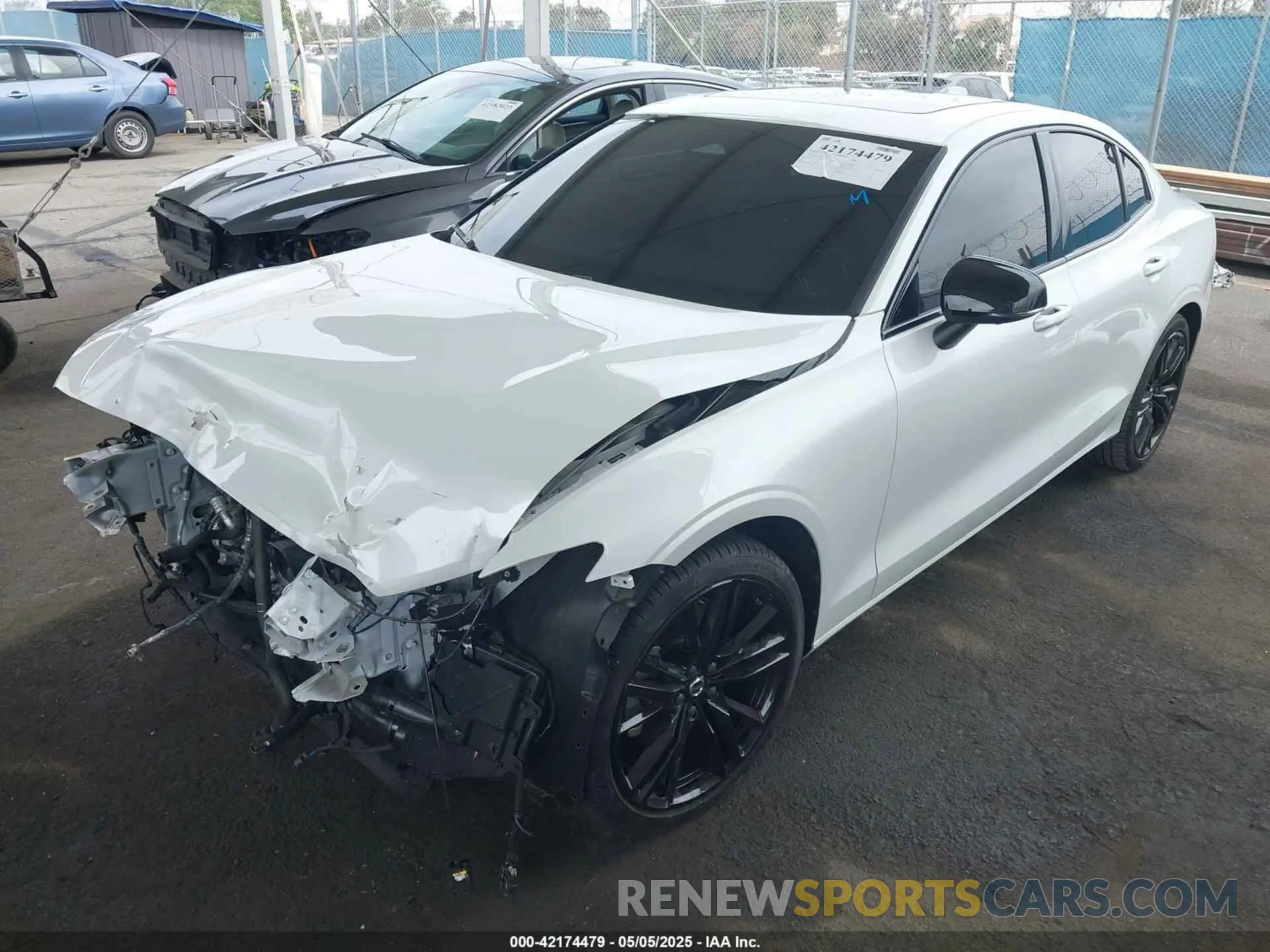 2 Photograph of a damaged car 7JRL12TH4RG305580 VOLVO S60 2024
