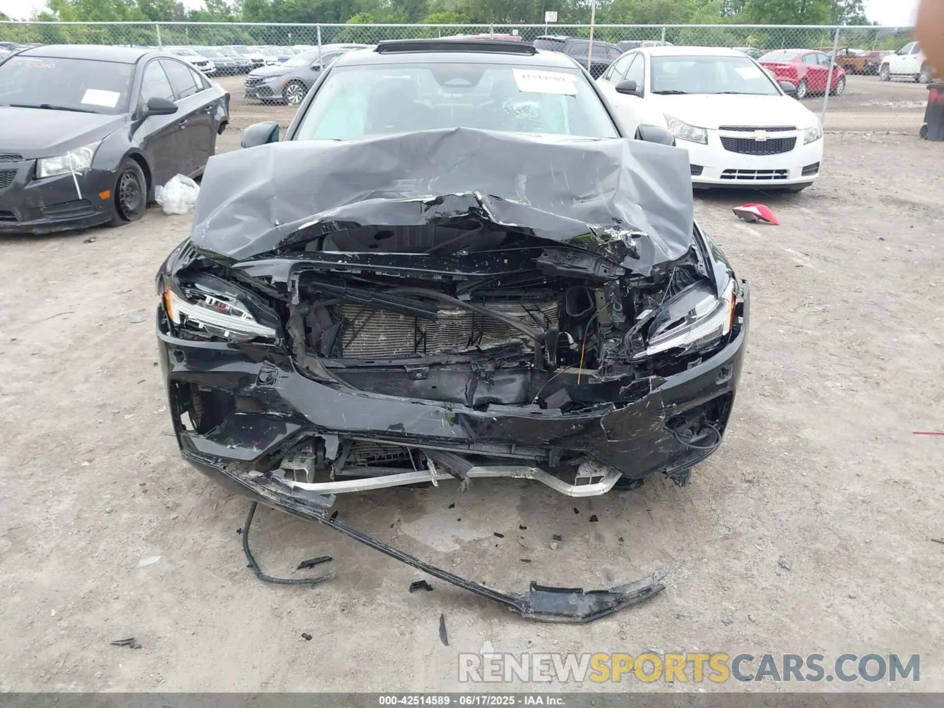 12 Photograph of a damaged car 7JRL12TK3RG297323 VOLVO S60 2024