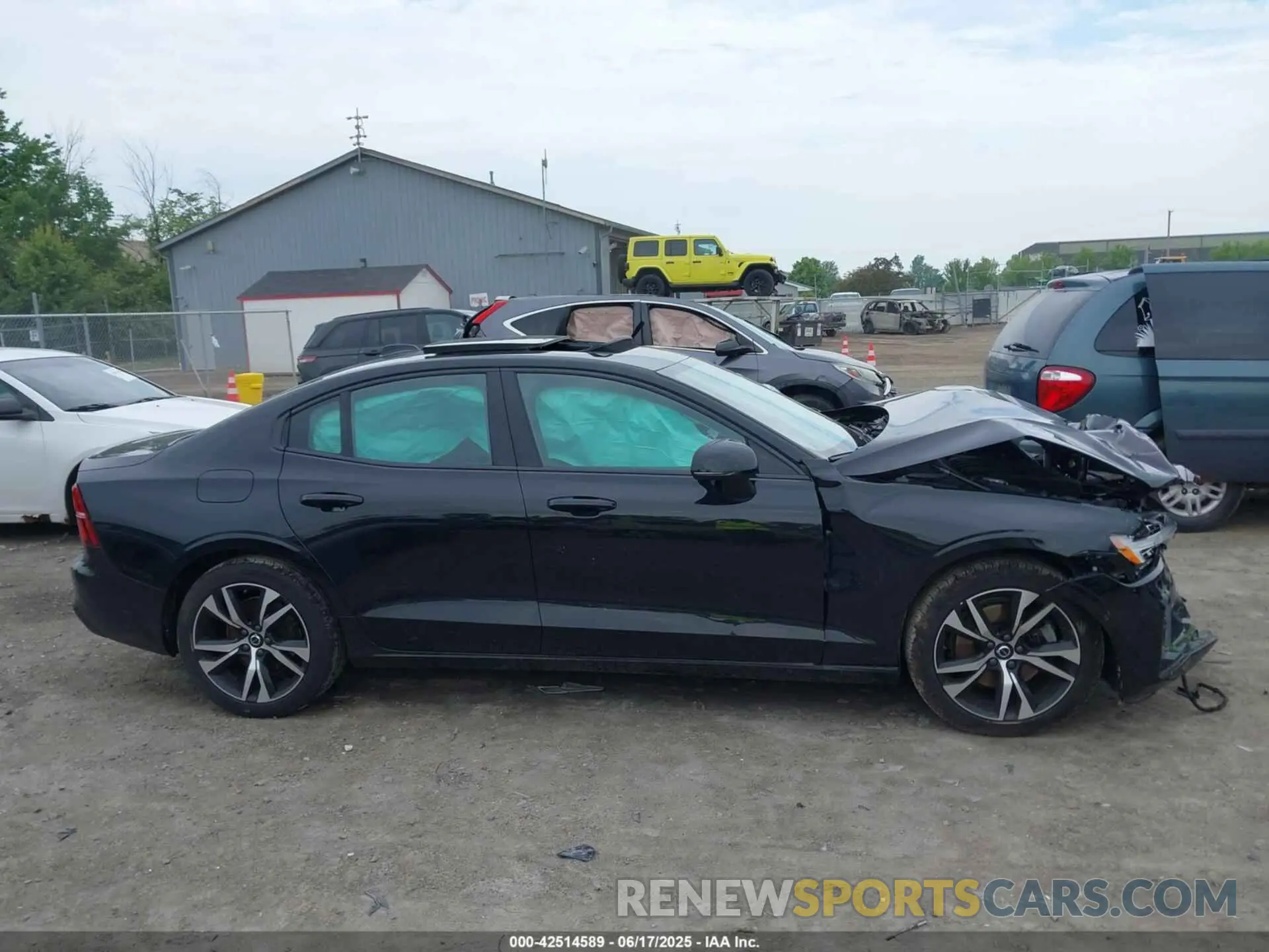 13 Photograph of a damaged car 7JRL12TK3RG297323 VOLVO S60 2024