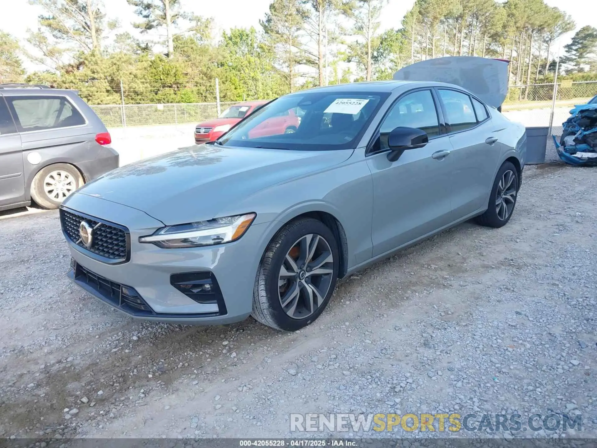 2 Photograph of a damaged car 7JRL12TK8RG313547 VOLVO S60 2024