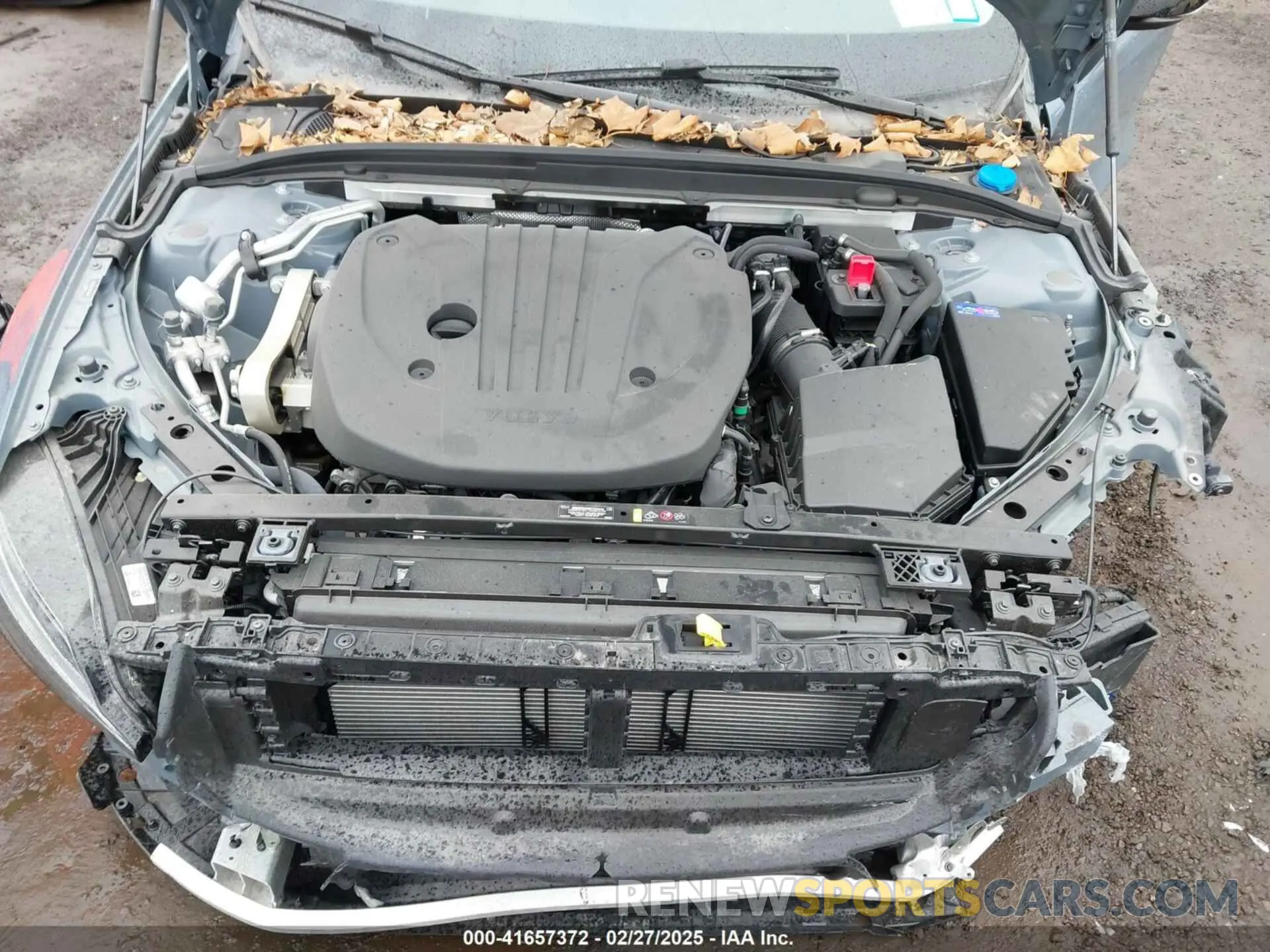 10 Photograph of a damaged car 7JRL12TL5RG289457 VOLVO S60 2024