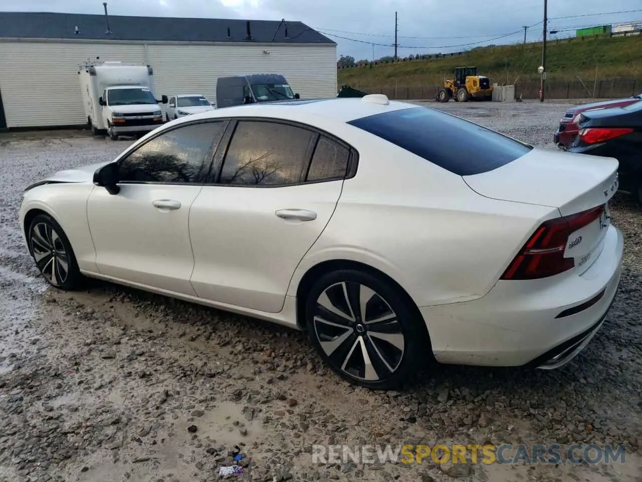 2 Фотография поврежденного автомобиля 7JRL12FZ5NG160791 VOLVO S60 B5 MOM 2022